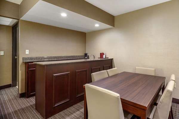 Suite - Comfort Suites Green Bay