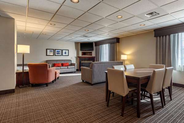 Suite - Comfort Suites Green Bay
