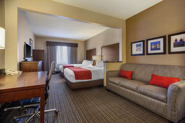 Suite - Comfort Suites Green Bay