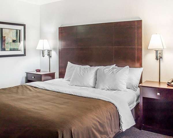 Suite - Quality Inn & Suites Sturgeon Bay
