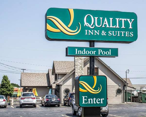 Exterior view - Quality Inn & Suites Sturgeon Bay