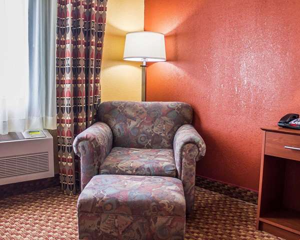  - Quality Inn Manitowoc - I-43, Exit 149