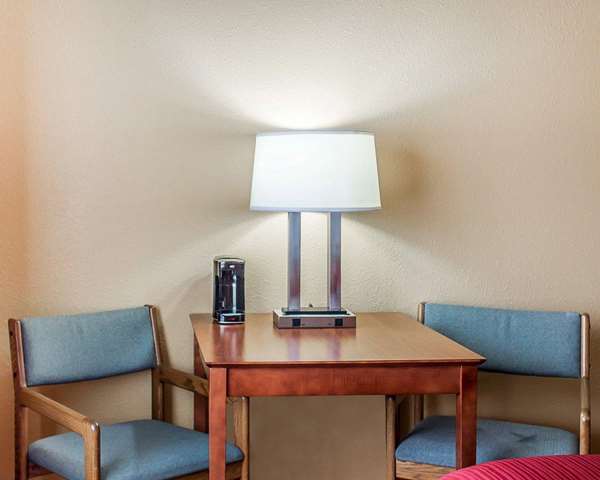  - Quality Inn Manitowoc - I-43, Exit 149