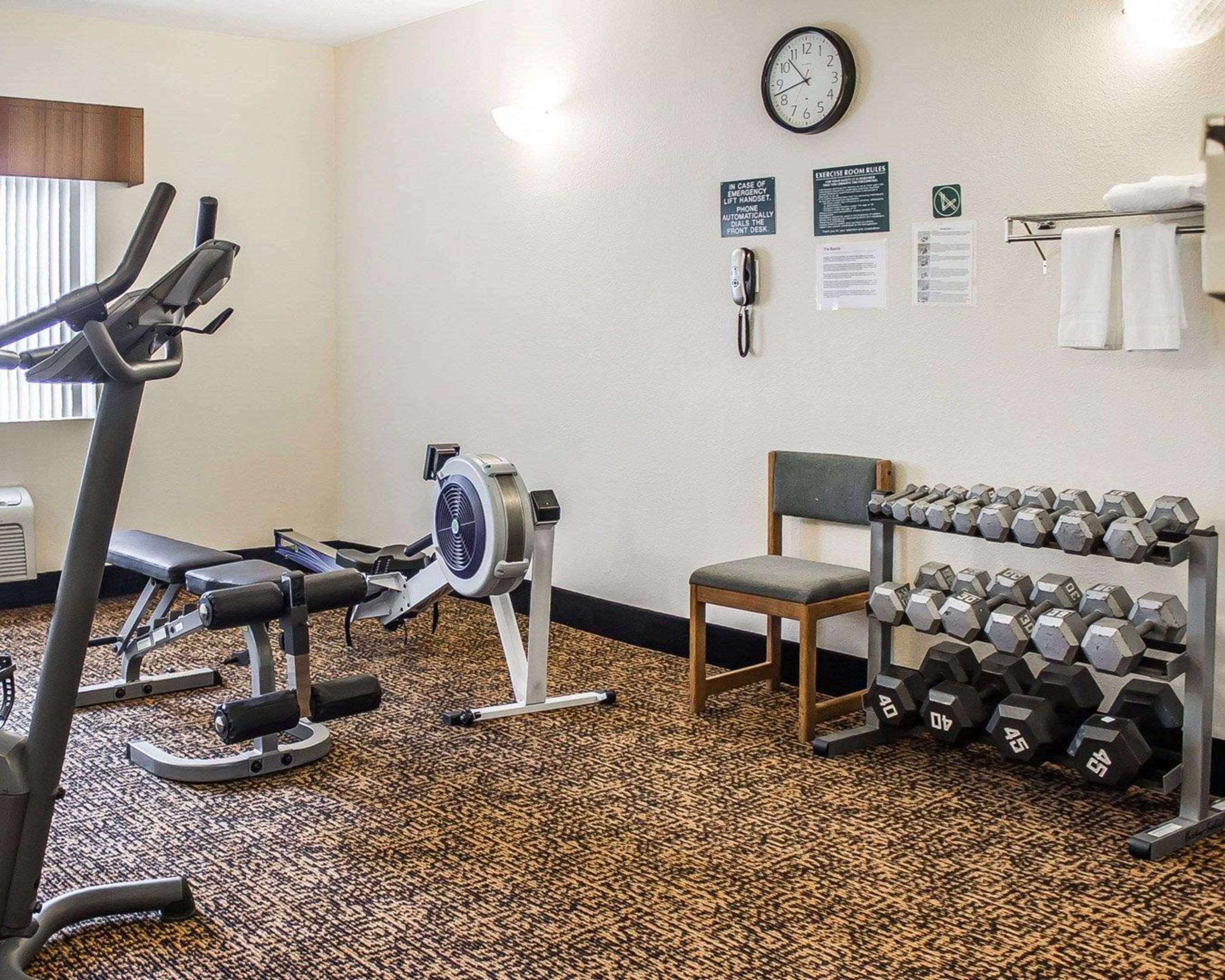 Fitness center | Quality Inn Manitowoc