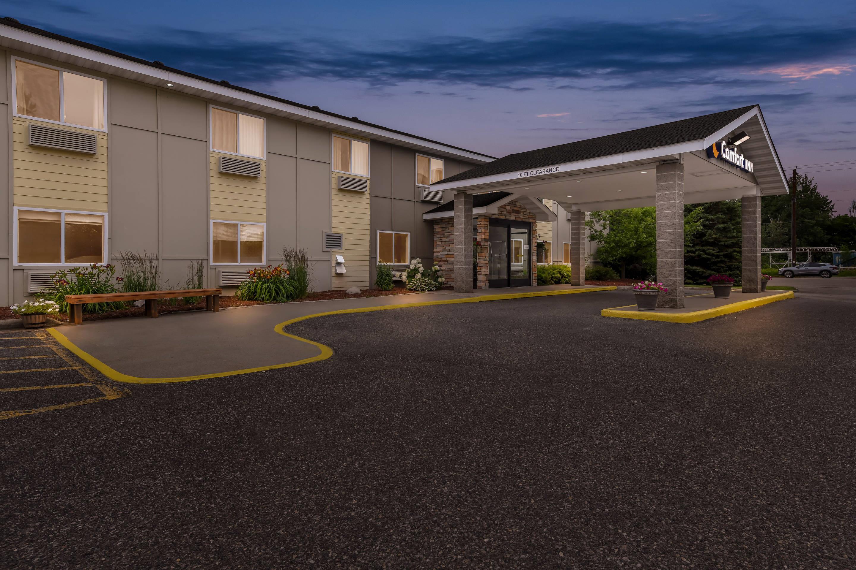 Twilight | Comfort Inn Rhinelander