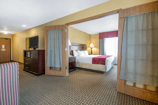  - Comfort Suites Portage - I-39, I-90 & I-94, Exit 108A