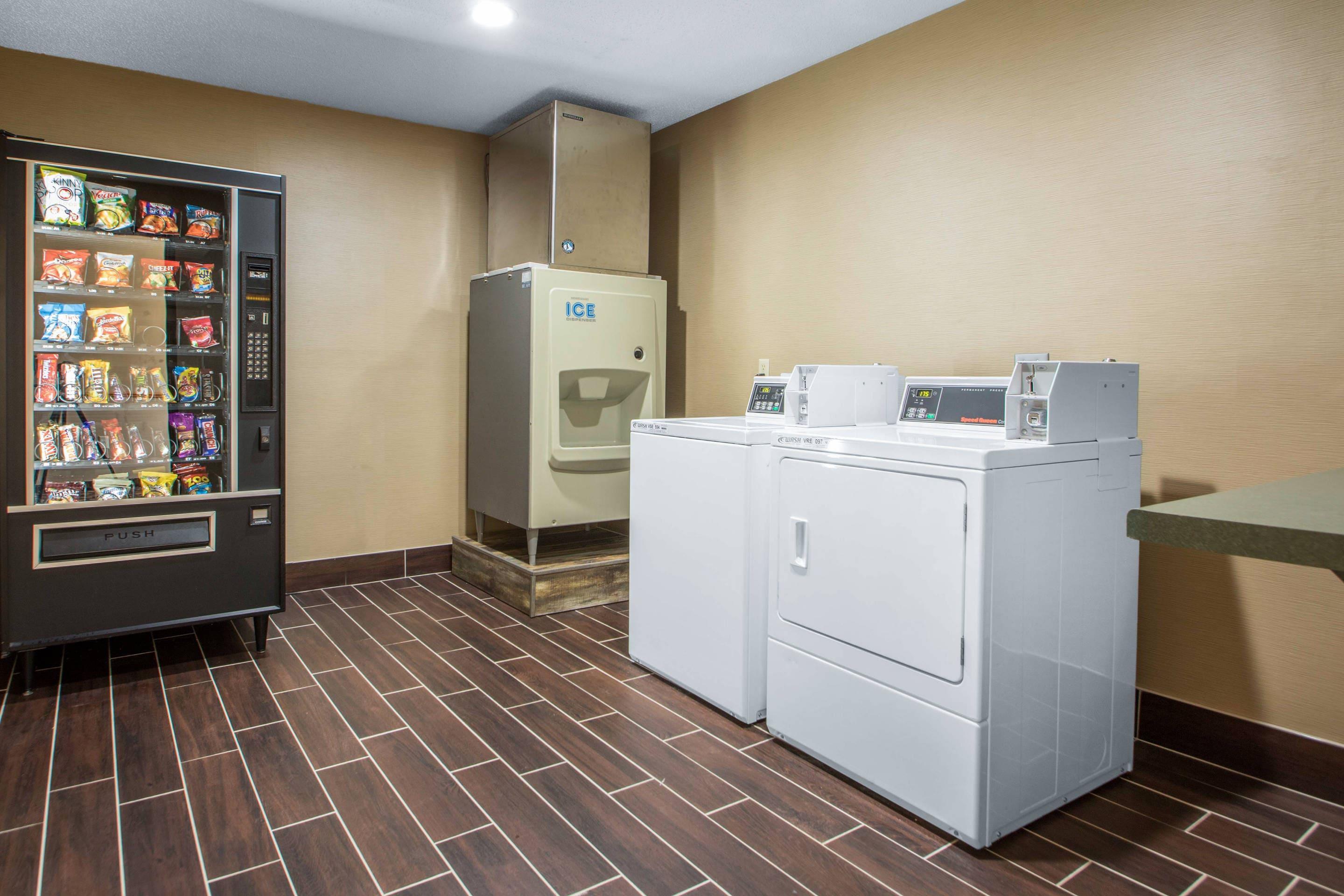 Guest laundry facilities | Comfort Suites Wisconsin Dells Area