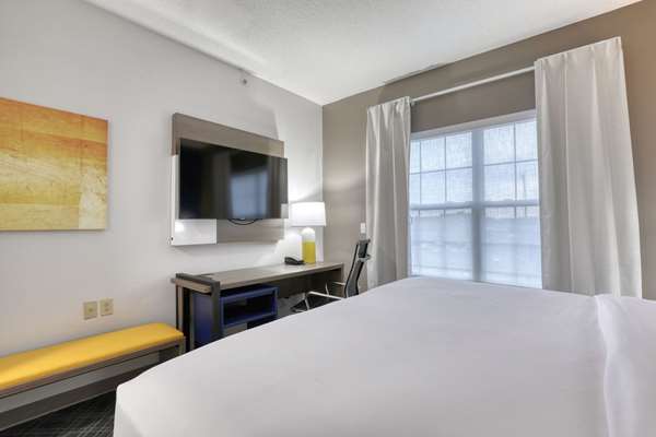 Suite - Comfort Suites Milwaukee Airport Oak Creek - I-41 & I-94, Exit 319
