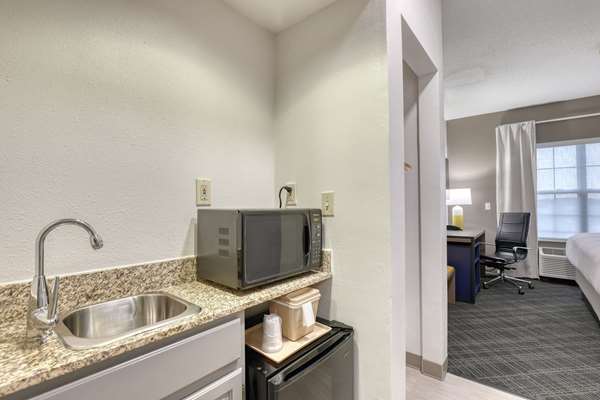 Suite - Comfort Suites Milwaukee Airport Oak Creek - I-41 & I-94, Exit 319