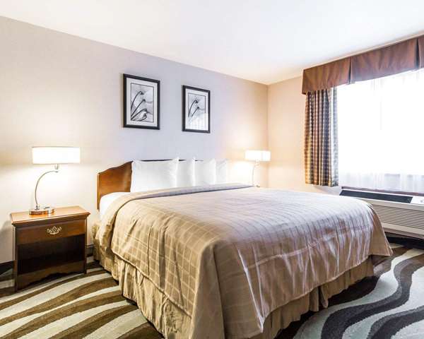 Suite - Quality Inn & Suites Stoughton