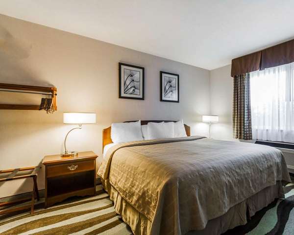 Suite - Quality Inn & Suites Stoughton
