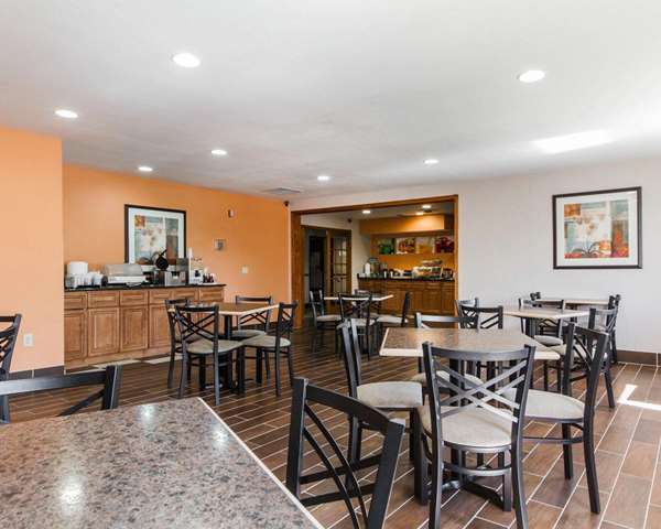 Amenities - Quality Inn & Suites Stoughton