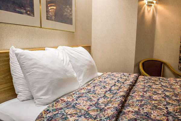  - Rodeway Inn Abbotsford