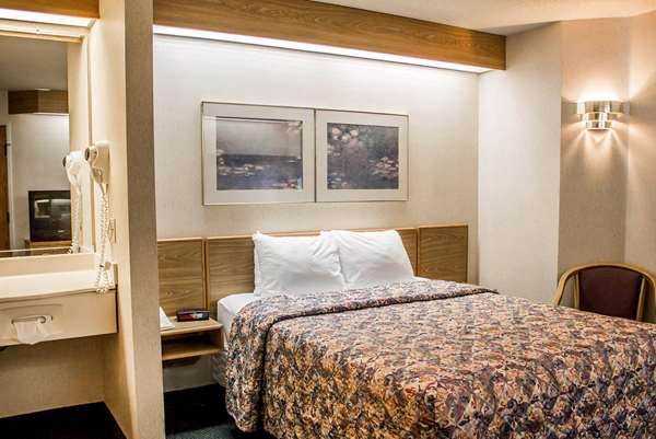  - Rodeway Inn Abbotsford