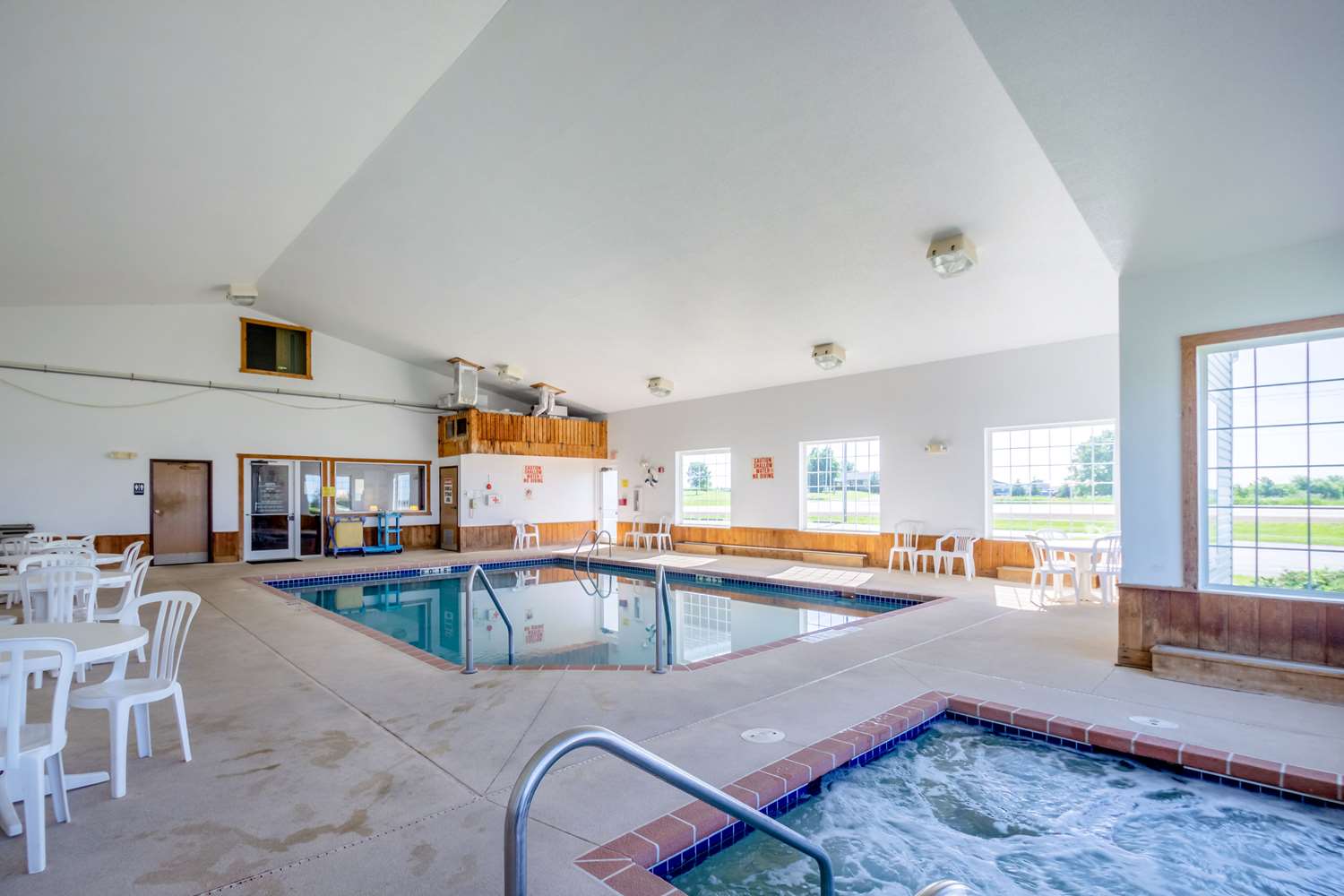 Quality Inn Mineral Point, WI See Discounts