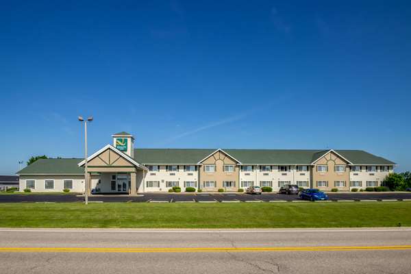 Exterior view - Quality Inn Mineral Point