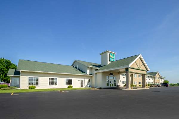 Exterior view - Quality Inn Mineral Point