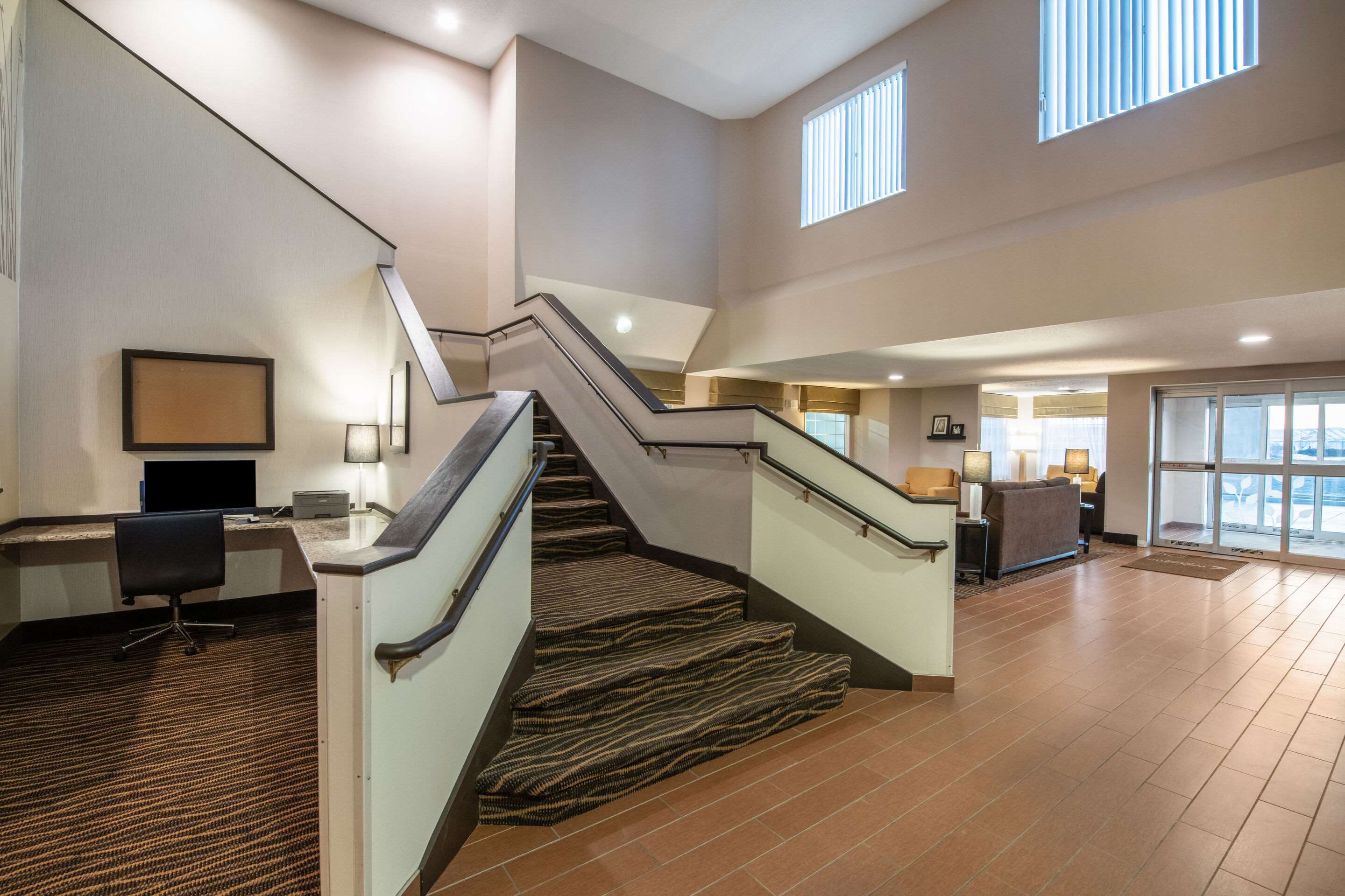 Hotel lobby | Sleep Inn & Suites Green Bay South