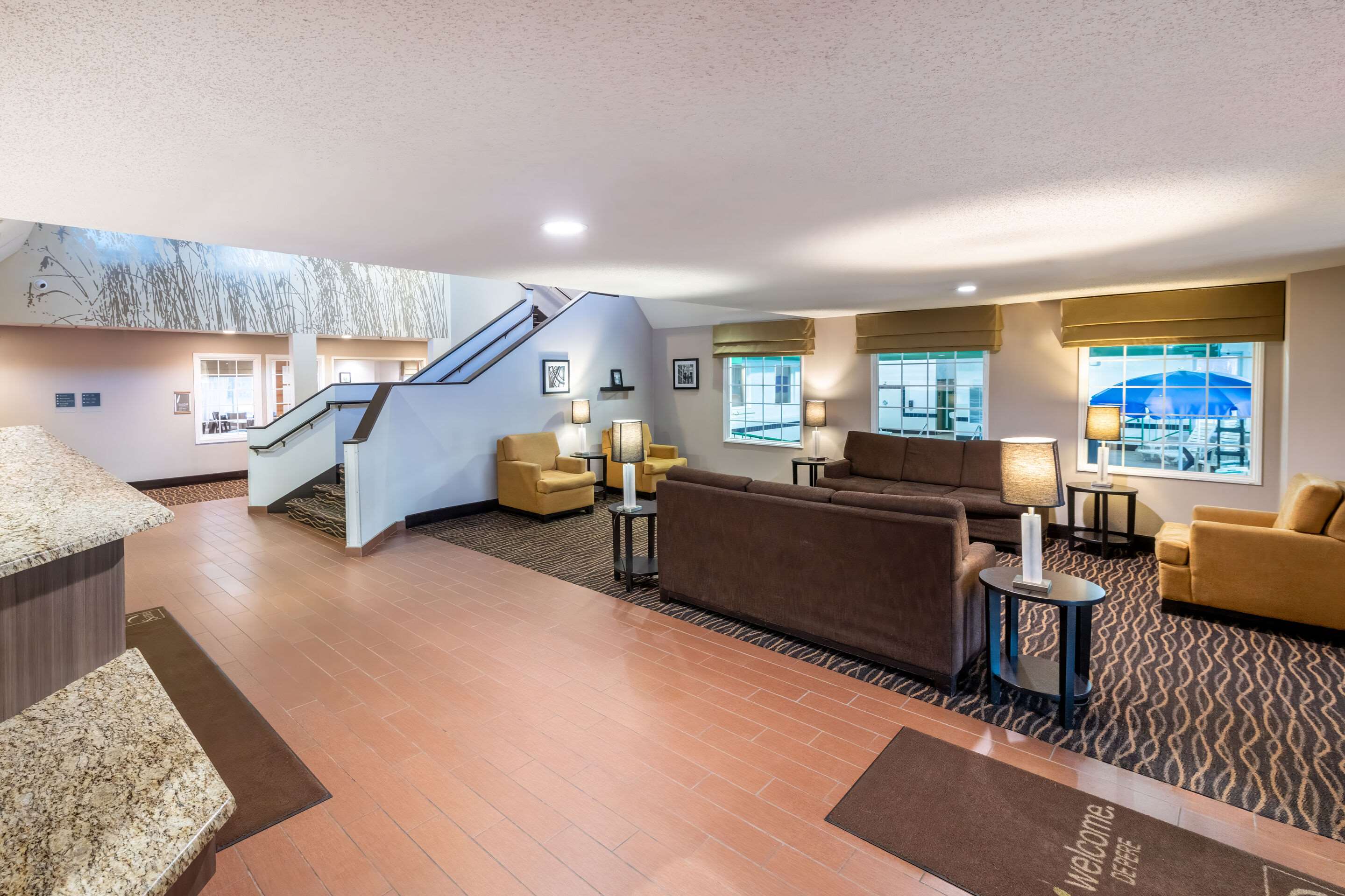 Hotel lobby | Sleep Inn & Suites Green Bay South