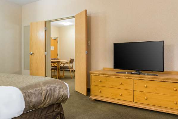 Suite - Rodeway Inn & Suites Tomahawk