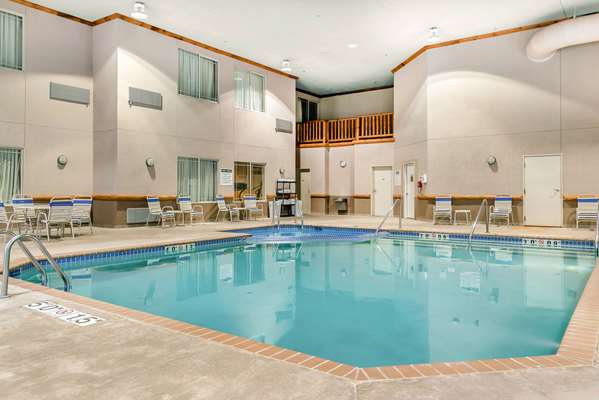 Pool - Rodeway Inn & Suites Tomahawk