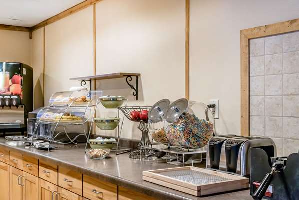 Amenities - Rodeway Inn & Suites Tomahawk