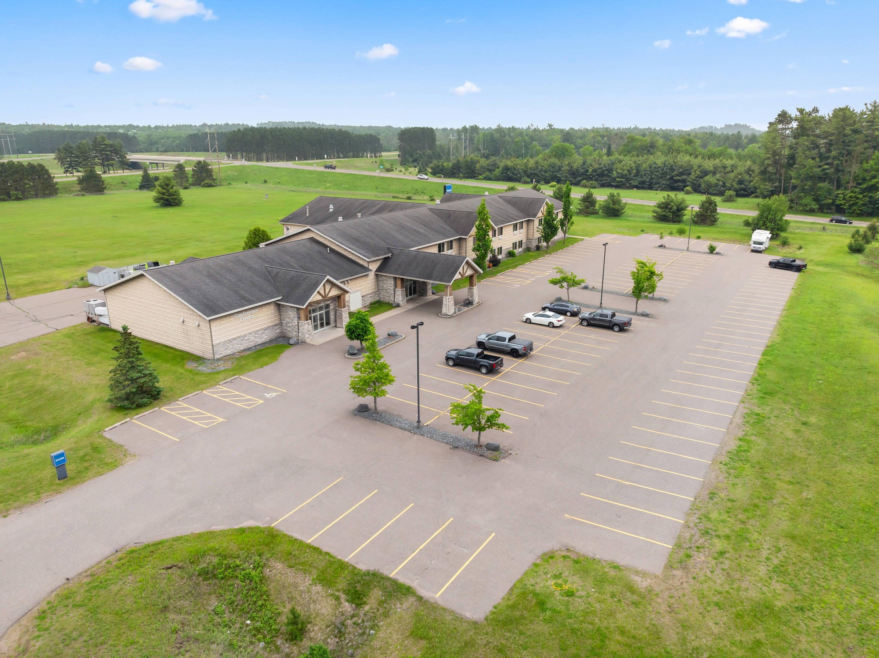 Aerial View | Rodeway Inn & Suites Tomahawk