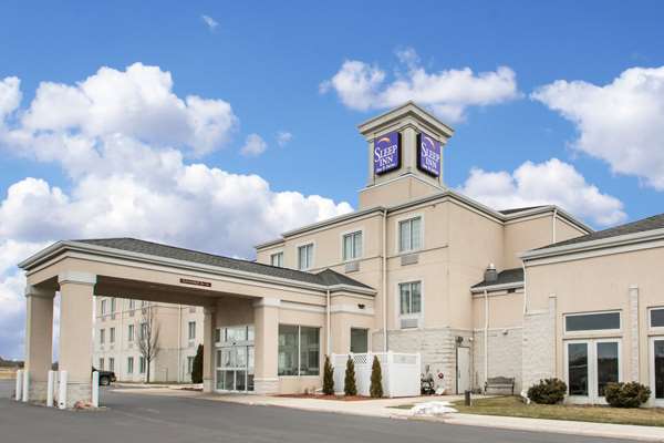 Exterior view - Sleep Inn & Suites Sheboygan - I-43, Exit 120