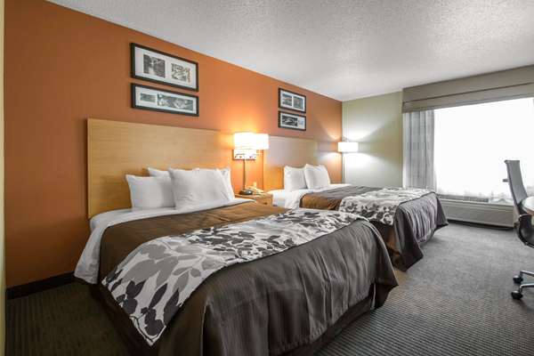  - Sleep Inn & Suites Sheboygan - I-43, Exit 120