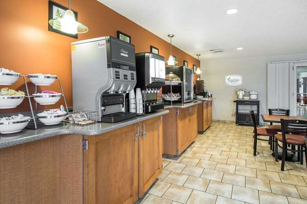 Amenities - Sleep Inn & Suites Sheboygan - I-43, Exit 120