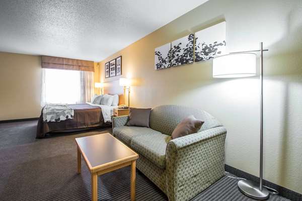Suite - Sleep Inn & Suites Sheboygan - I-43, Exit 120