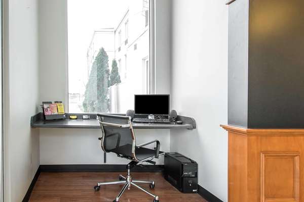 Conference Area - Sleep Inn & Suites Sheboygan - I-43, Exit 120