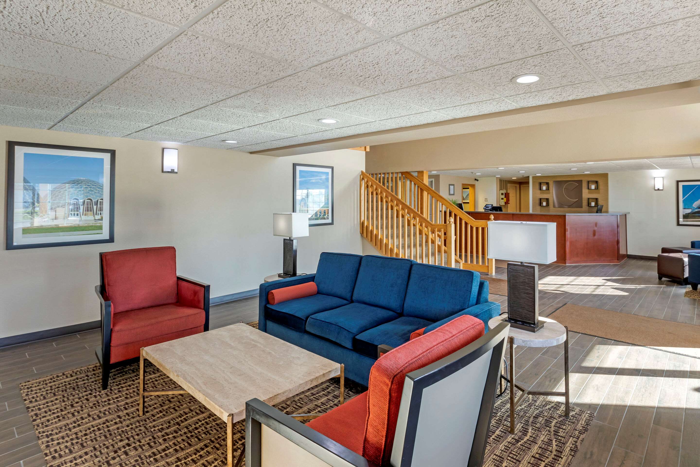 Lobby with sitting area | Comfort Inn & Suites Jackson - West Bend