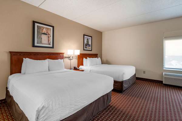 Suite - Clarion Suites Alliant Energy Center Madison