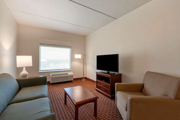 Suite - Clarion Suites Alliant Energy Center Madison