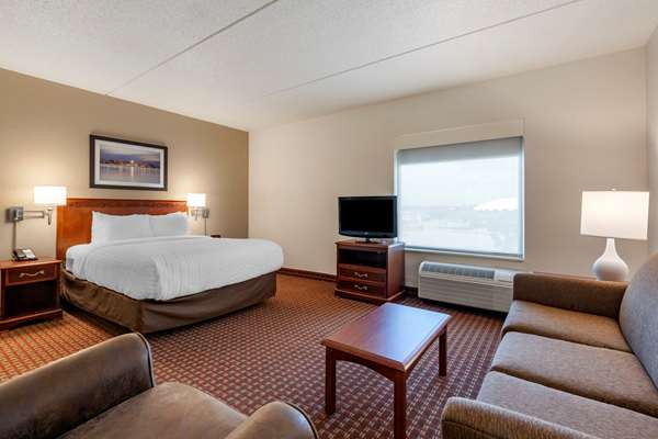 Suite - Clarion Suites Alliant Energy Center Madison