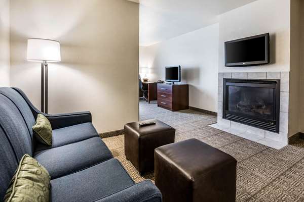 Suite - Comfort Suites Waupaca