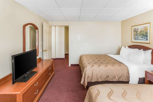 Suite - Quality Inn & Suites Green Bay