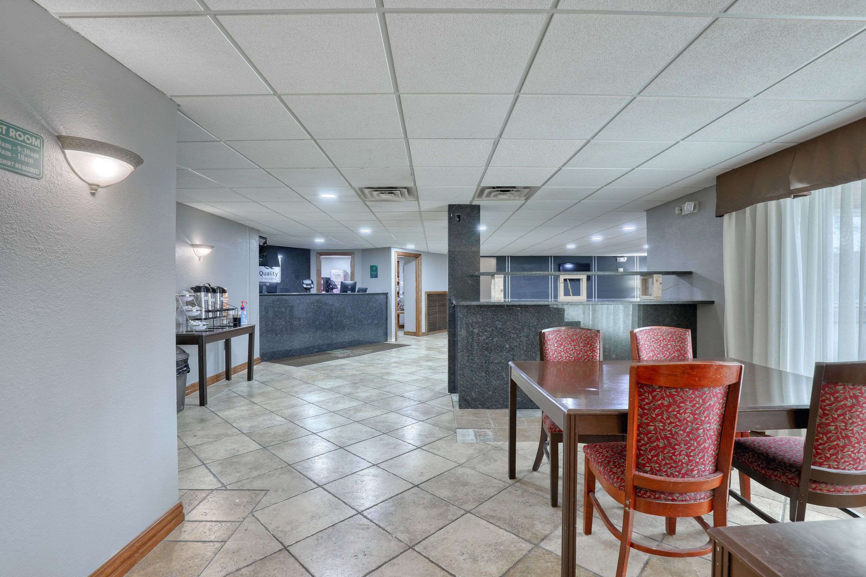 Lobby with sitting area