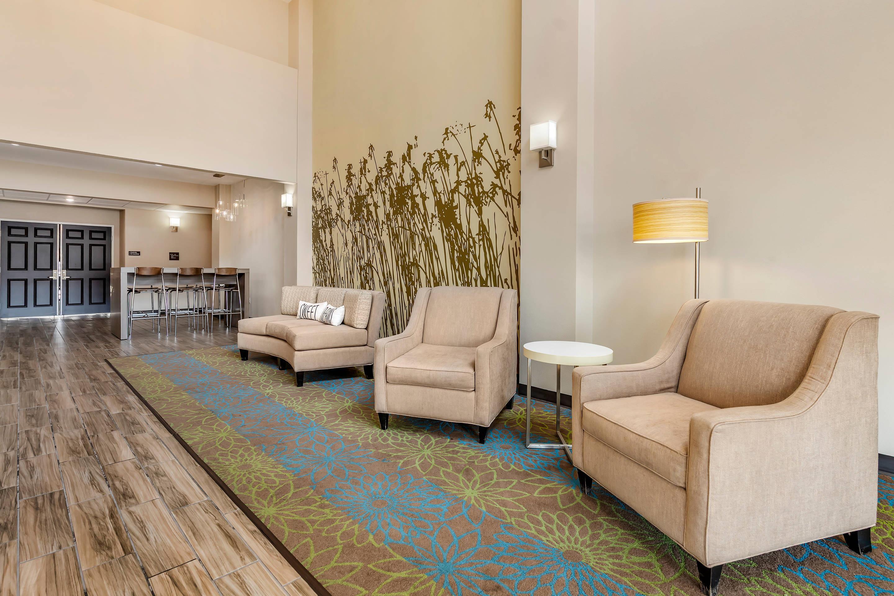 Spacious lobby with sitting area