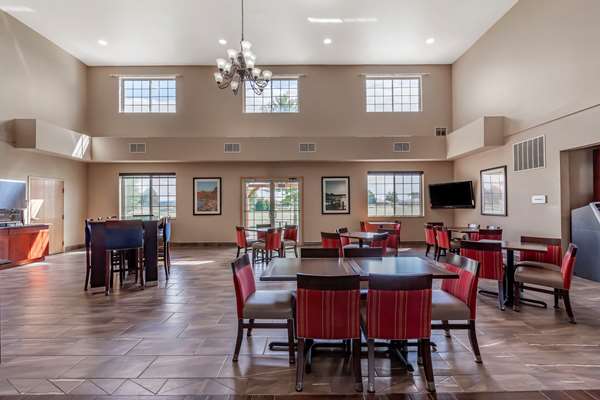 Amenities - Comfort Suites Delavan