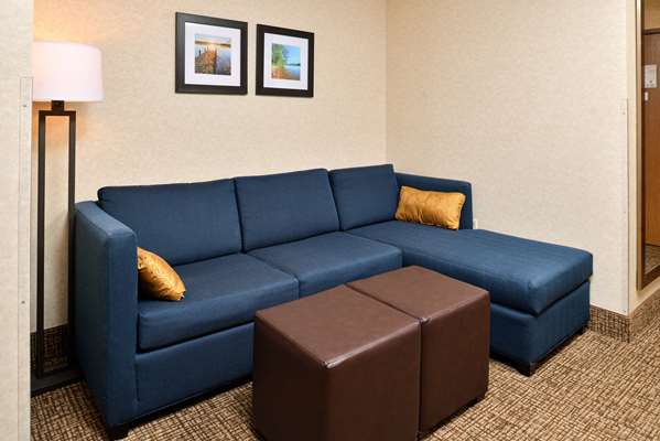 Suite - Comfort Inn & Suites DeForest - I-39, I-90 & I-94, Exit 126