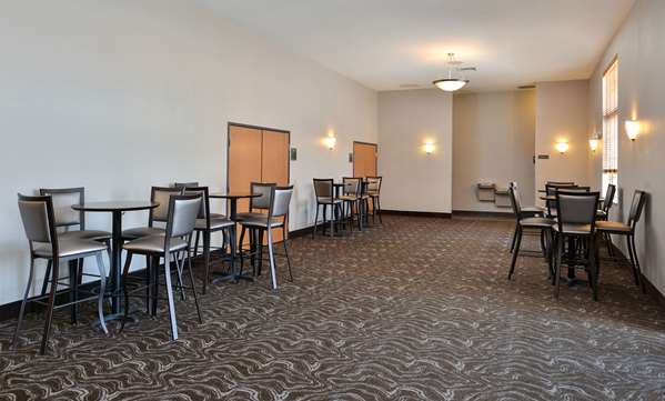 Bar - Comfort Inn & Suites DeForest - I-39, I-90 & I-94, Exit 126