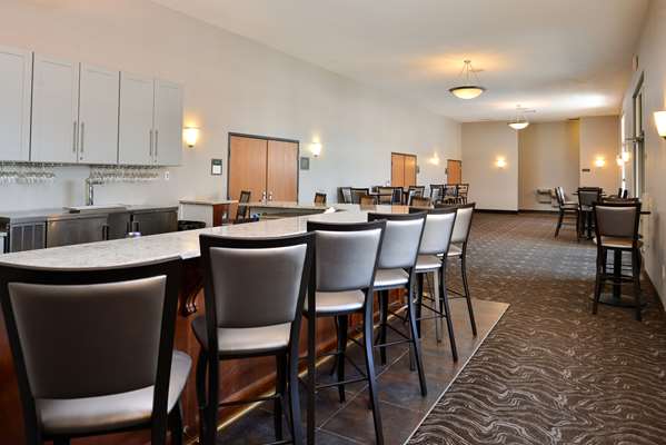 Bar - Comfort Inn & Suites DeForest - I-39, I-90 & I-94, Exit 126