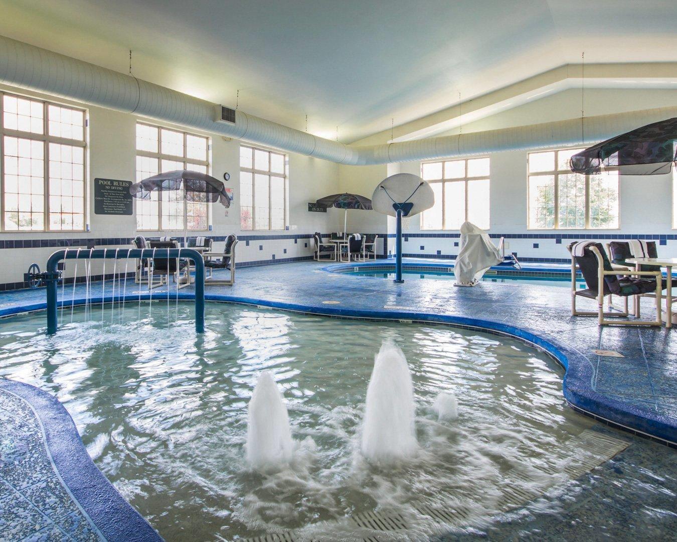 Indoor pool | Comfort Inn & Suites Madison North