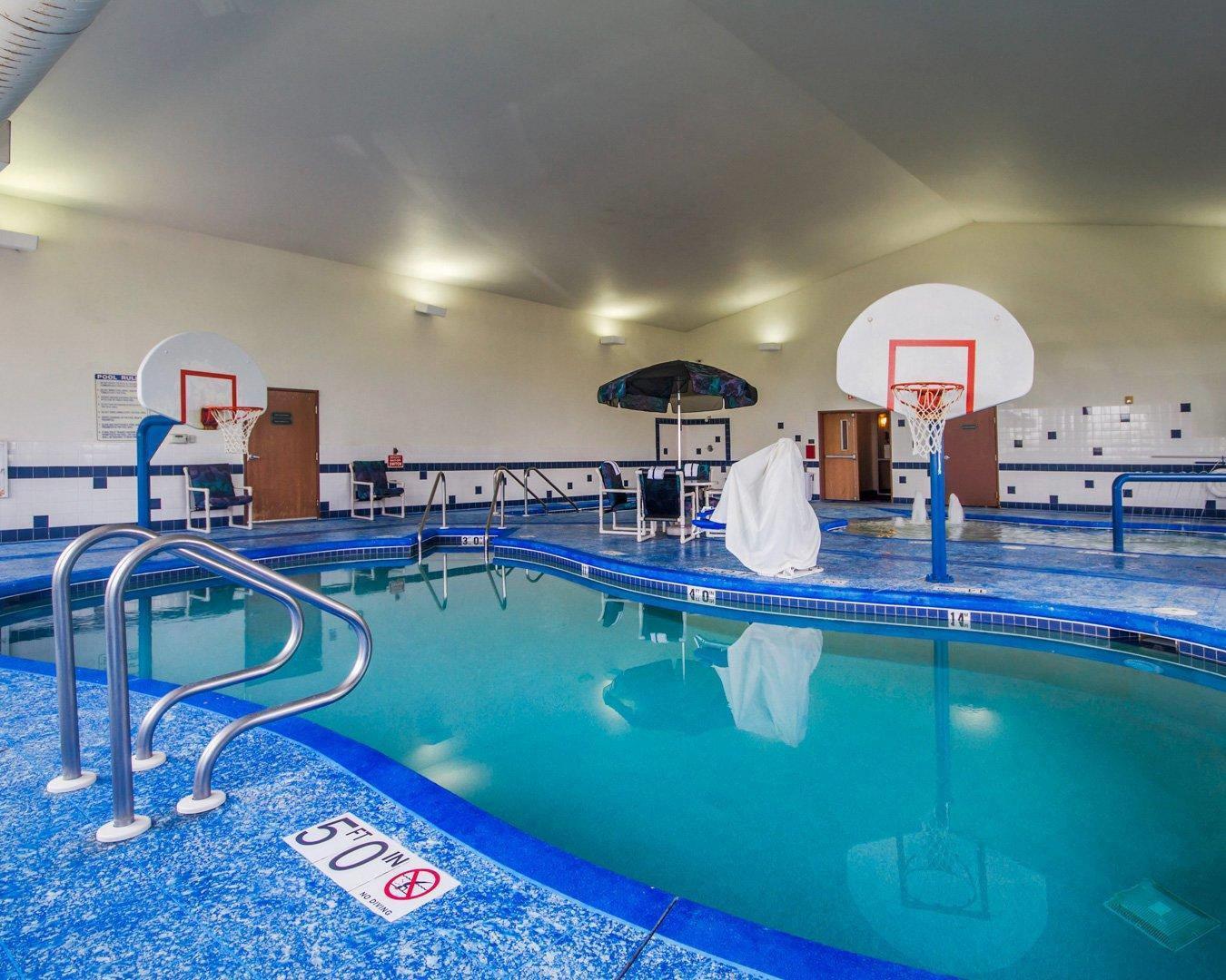 Indoor pool | Comfort Inn & Suites Madison North
