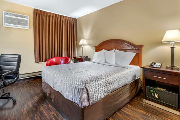  - Econo Lodge La Crosse