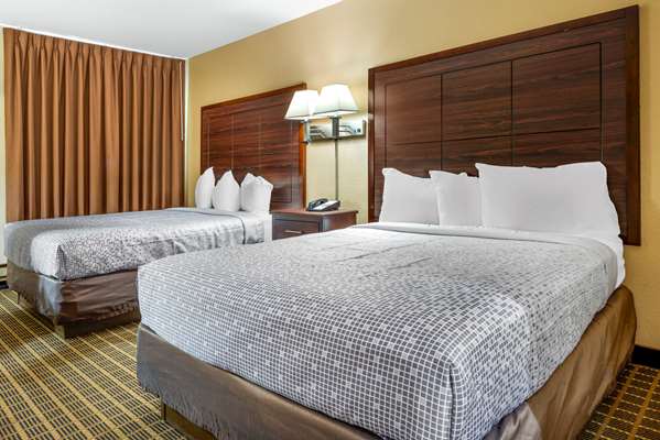  - Econo Lodge La Crosse