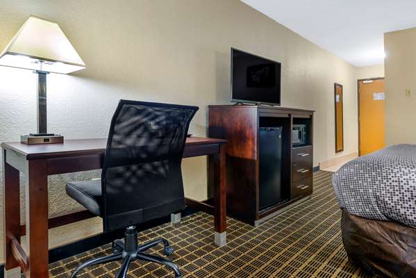  - Econo Lodge La Crosse