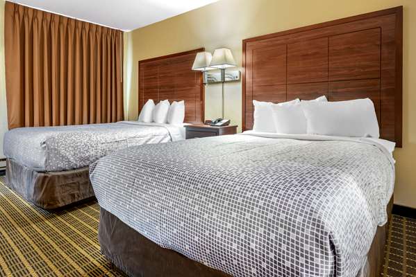  - Econo Lodge La Crosse